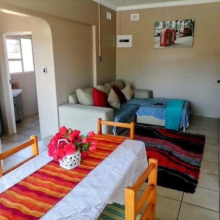 Poolside Guest House Port Shepstone Kültér fotó