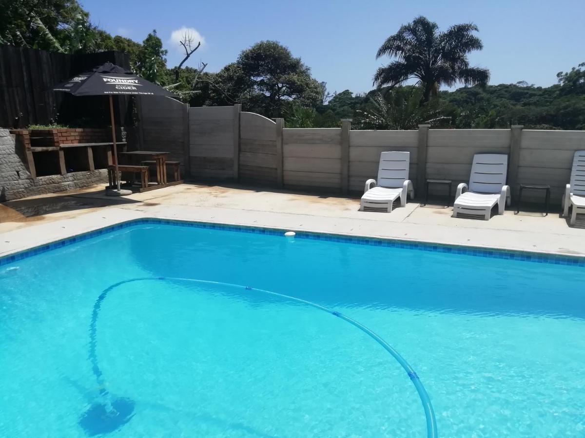 Poolside Guest House Port Shepstone Kültér fotó