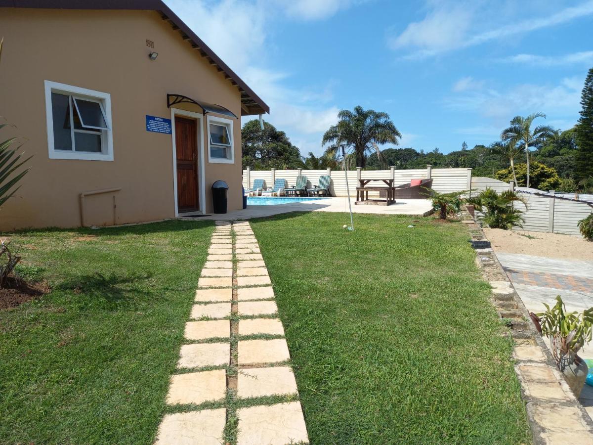 Poolside Guest House Port Shepstone Kültér fotó