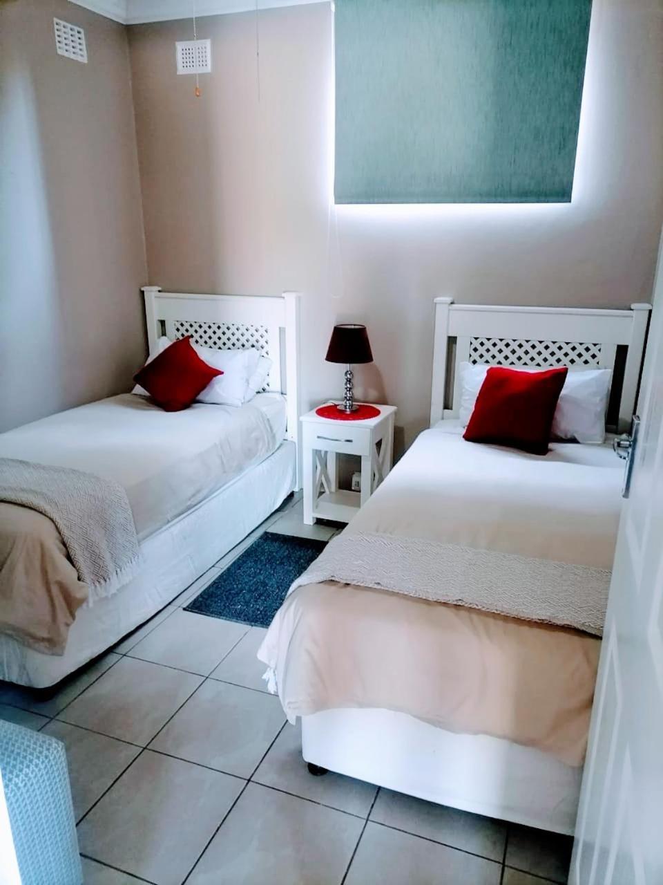 Poolside Guest House Port Shepstone Szoba fotó